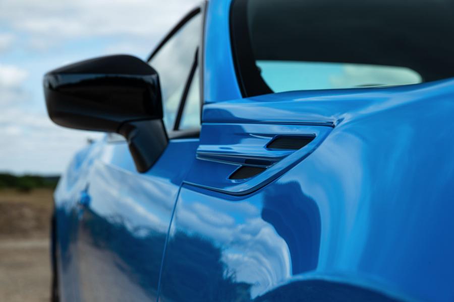 Детали экстерьера Toyota GT 86 Blue Edition 2018 года  (UK) (фото 4 из 40)